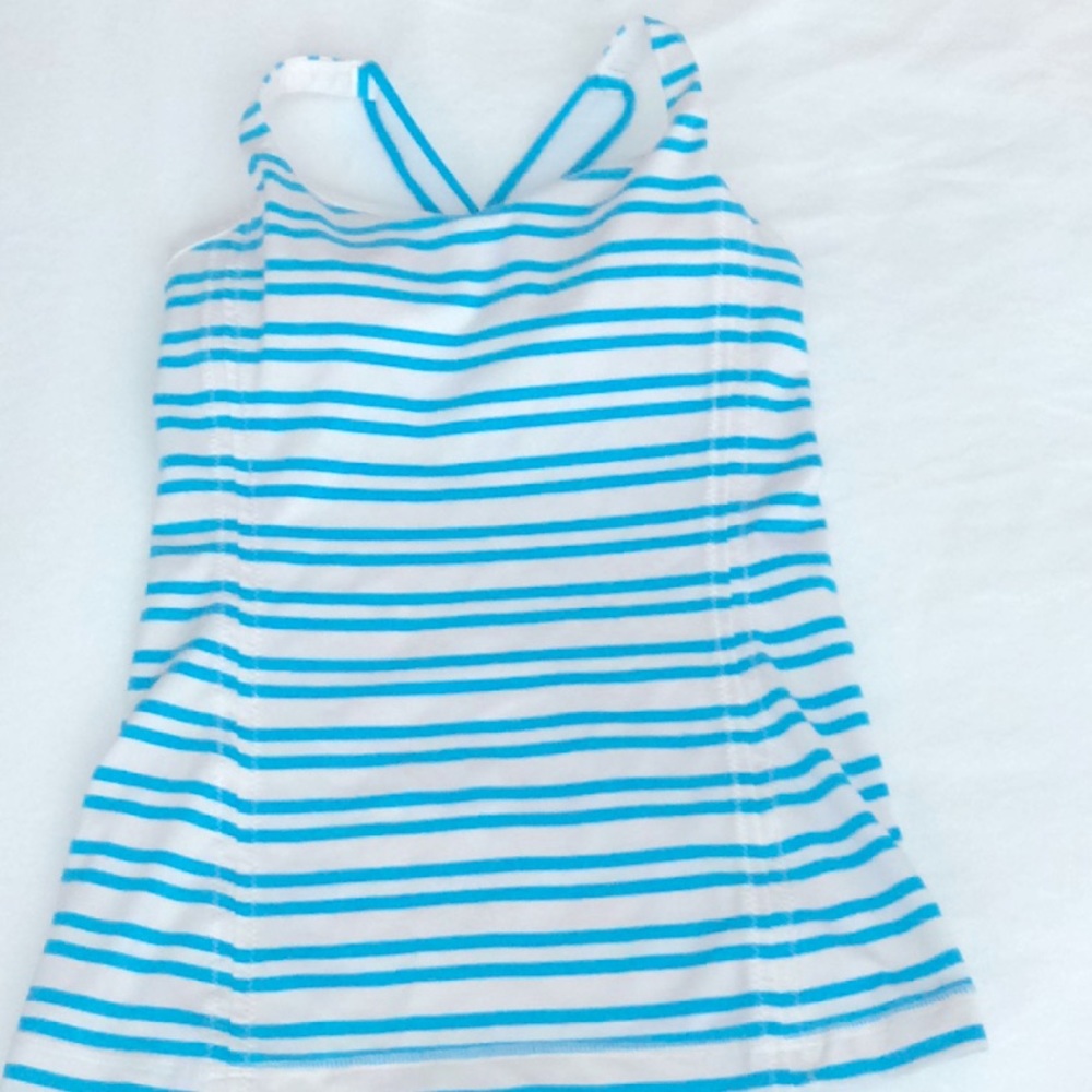 Lululemon free to be tank